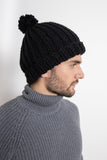 clolicot bonnet laine tricot artisanat fait main hiver femme homme chapeau pompon création couleur noir accessoire mode