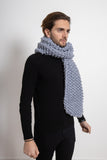 clolicot écharpe épaisse hiver laine tricot artisanat fait main création femme homme doux confort chaud qualité unique accessoire mode style couleur gris grise 