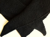 clolicot châle laine doux confort tricot artisanat fait main hiver femme homme création couleur noir qualité unique personnalisé accessoire mode fashion